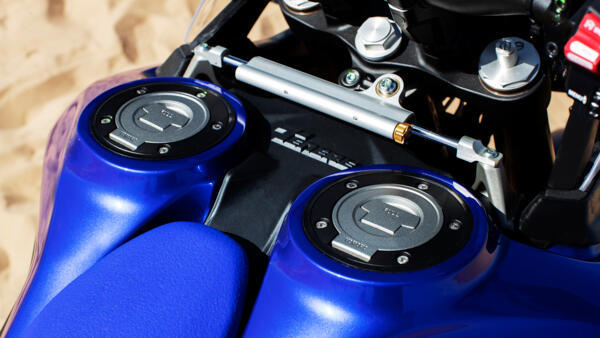 Dua Tangki Bensin di Motor Tenere 700 Versi World Raid, motor penjelajah dari Yamaha.*(FOTO: Laman Resmi yamaha-motor.eu) 